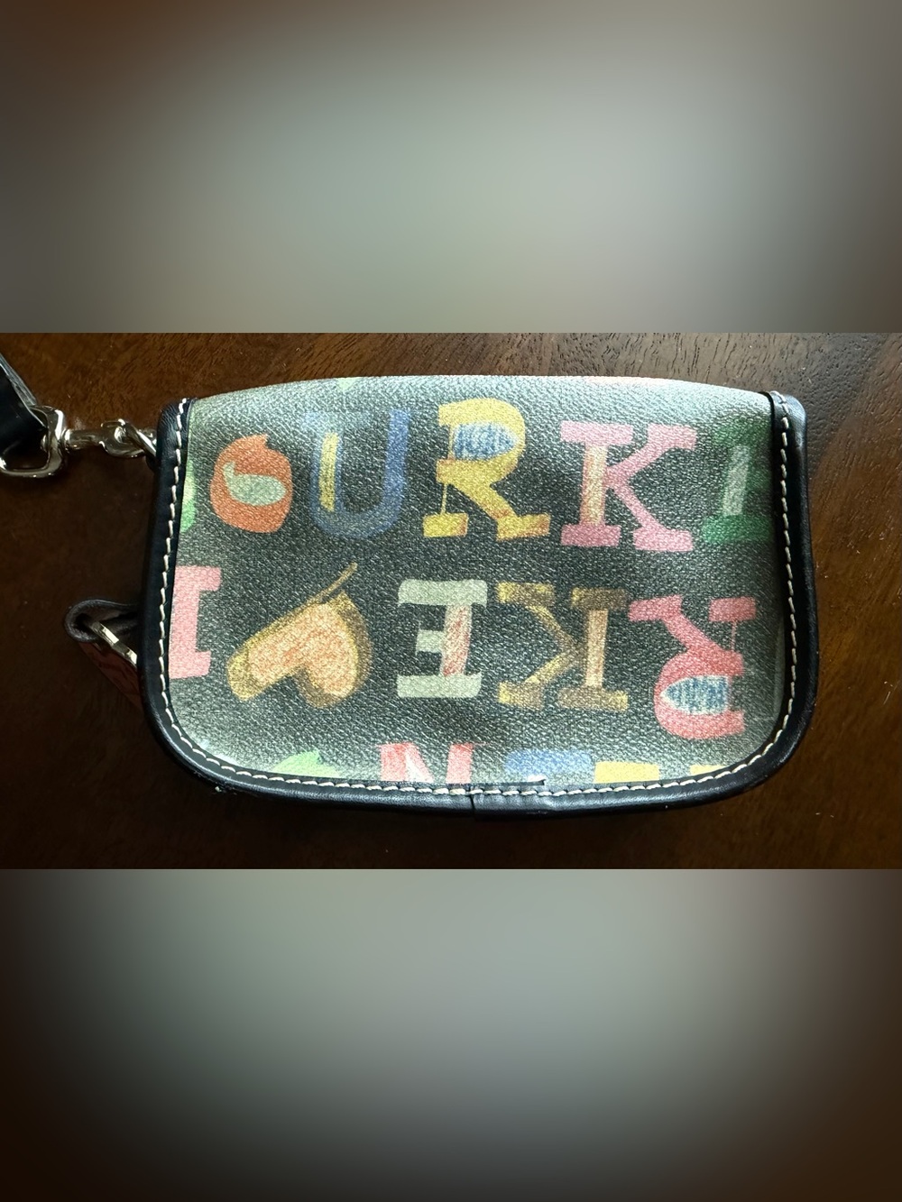 Y2K Dooney & Bourke “It Bag” Era Graffiti Doodle Wristlet - Picture 6 of 11